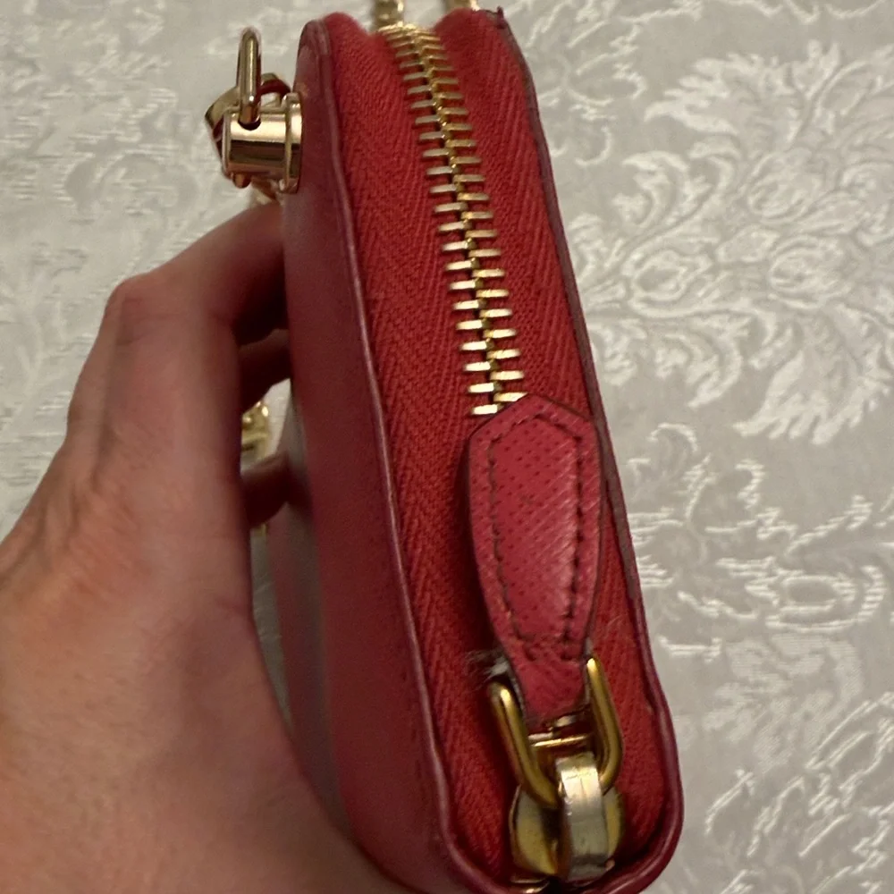 Prada Saffiano Leather Wallet💕